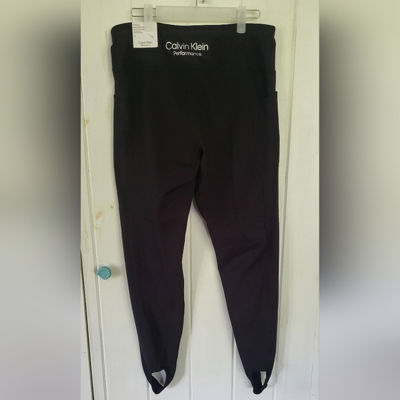 Calvin Klein Performance Super High Waist Full-Length Stirrup Leggings - Picture 9 of 11